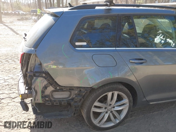 2017 Volkswagen Golf S z VIN 3VWC17AU6HM501548, wystawiony jako IAAI lot #41724754 z przebiegiem 179 895 mil mil oraz . Historia ofert i sprzedaży dostępna na DreamBid. Obrazek 17.