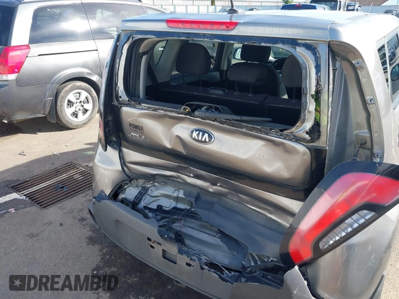2016 Kia Soul with VIN KNDJN2A29G7341027, listed as a IAAI auction lot 41871793 with 104,098 mi miles. Bid and sale history available at carsss.com. Image 6.