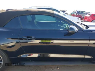 2017 Ford Mustang EcoBoost Premium z VIN 1FATP8UH9H5266676, wystawiony jako IAAI lot #42498829 z przebiegiem 24 255 mil mil oraz . Historia ofert i sprzedaży dostępna na DreamBid. Obrazek 14.
