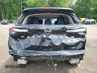 2024 Nissan Pathfinder S z VIN 5N1DR3AC1RC243826, wystawiony jako Copart lot #61145195 z przebiegiem 3 277 mil mil oraz Szkoda całkowita • Salvage title. Historia ofert i sprzedaży dostępna na DreamBid. Obrazek 6.