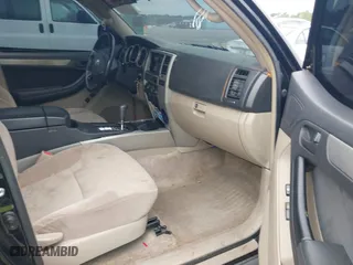 2003 Toyota 4Runner SR5 with VIN JTEZU14R630003771, listed as a IAAI auction lot 41917612 with 186,312 mi miles. Bid and sale history available at carsss.com. Image 5.