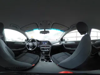 2018 Hyundai Sonata SEL z VIN 5NPE34AF2JH636933, wystawiony jako IAAI lot #41958488 z przebiegiem 43 711 mil mil oraz . Historia ofert i sprzedaży dostępna na DreamBid. Obrazek 20.
