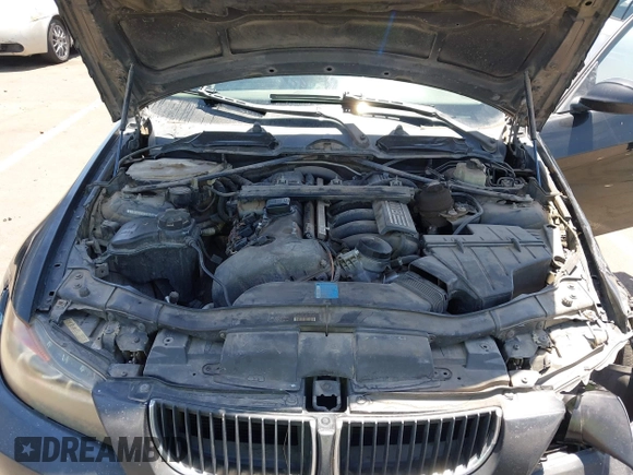 2006 BMW 3 Series 325i z VIN WBAVB13566KX48999, wystawiony jako IAAI lot #42724511 z przebiegiem 325 507 mil mil oraz . Historia ofert i sprzedaży dostępna na DreamBid. Obrazek 10.