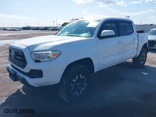 2019 Toyota Tacoma 2WD SR with VIN 5TFAX5GN3KX145428, listed as a IAAI auction lot 40784948 with 29,971 mi miles. Bid and sale history available at carsss.com. Image 19.