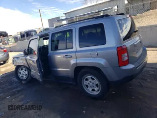 2016 Jeep Patriot Sport with VIN 1C4NJPBB0GD536766, listed as a Copart auction lot 86513594 with 183,727 mi miles and Salvage title. Bid and sale history available at DreamBid. Image 2.