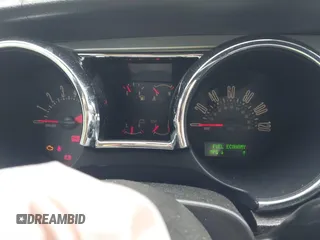 2006 Ford Mustang Standard with VIN 1ZVFT84N765107125, listed as a IAAI auction lot 42200660 with 164,920 mi miles and . Bid and sale history available at DreamBid. Image 7.