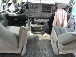 2022 GMC Savana Cargo Van with VIN 1GTW7AFPXN1157360, listed as a Copart auction lot 77179414 with 0 mi miles and Salvage Title. Bid and sale history available at carsss.com. Image 8.