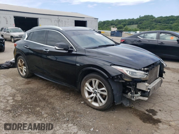 2017 Infiniti QX30 Premium with VIN SJKCH5CP9HA026644, listed as a Copart auction lot 61625905 with 83,885 mi miles and Clean title. Bid and sale history available at DreamBid. Image 4.