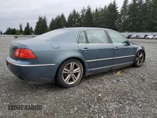 2005 Volkswagen Phaeton z VIN WVWAF03D758003746, wystawiony jako Copart lot #57449525 z przebiegiem 177 257 mil mil oraz Szkoda całkowita • Salvage title. Historia ofert i sprzedaży dostępna na DreamBid. Obrazek 3.