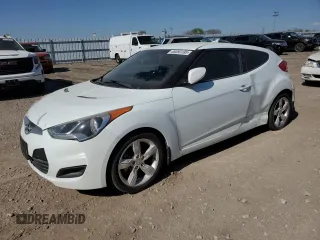 2013 Hyundai Veloster w/Black Int z VIN KMHTC6AD0DU109674, wystawiony jako Copart lot #46093195 z przebiegiem 150 151 mil mil oraz Czysty tytuł • Clean title. Historia ofert i sprzedaży dostępna na DreamBid. Obrazek 1.