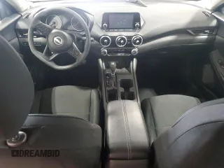 2024 Nissan Sentra S z VIN 3N1AB8BV5RY353989, wystawiony jako Copart lot #61553555 z przebiegiem 22 665 mil mil oraz Szkoda całkowita • Salvage title. Historia ofert i sprzedaży dostępna na DreamBid. Obrazek 8.