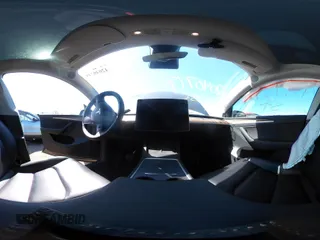 2022 Tesla Model Y Long Range z VIN 7SAYGAEE9NF574634, wystawiony jako IAAI lot #42040719 z przebiegiem 29 675 mil mil oraz . Historia ofert i sprzedaży dostępna na DreamBid. Obrazek 20.