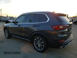 2021 BMW X5 sDrive40i with VIN 5UXCR4C01M9F30552, listed as a Copart auction lot 41111993 with Not Provided miles. Bid and sale history available at carsss.com. Image 2.