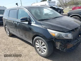2017 Kia Sedona EX with VIN KNDMC5C15H6273020, listed as a IAAI auction lot 41255152 with 116,706 mi miles. Bid and sale history available at carsss.com. Image 1.