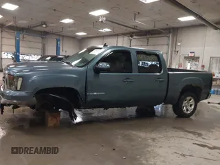 2007 GMC Sierra 1500 SLE1 с VIN 2GTEK13M371722551, выставлен на аукционе IAAI как лот 41767637 с пробегом 247 648 миль миль и . История ставок и продаж доступна на DreamBid. Изображение 14.
