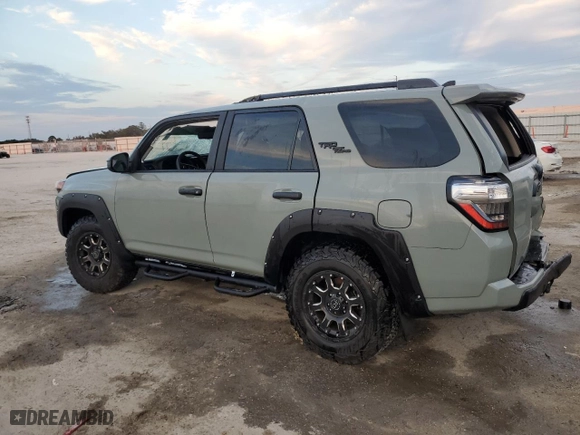 2022 Toyota 4Runner TRD Off Road with VIN JTEPU5JR5N6071613, listed as a Copart auction lot 44065345 with 19,241 mi miles and Non Repairable. Bid and sale history available at carsss.com. Image 2.