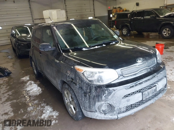 2018 Kia Soul with VIN KNDJN2A27J7893925, listed as a IAAI auction lot 41548667 with 73,592 mi miles. Bid and sale history available at carsss.com. Image 1.
