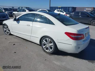 2011 Mercedes-Benz E-Class E 350 with VIN WDDKJ5GB2BF072981, listed as a IAAI auction lot 40683703 with 192,421 mi miles. Bid and sale history available at carsss.com. Image 3.