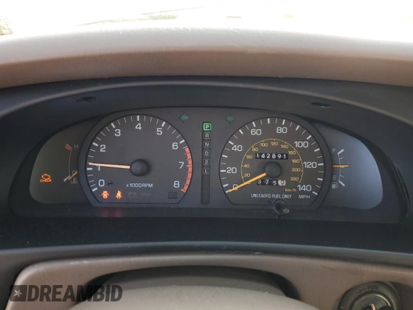 1996 Toyota Camry z VIN 4T1EG12K8TU779386, wystawiony jako Copart lot #79189014 z przebiegiem 142 891 mil mil oraz Czysty tytuł • Clean title. Historia ofert i sprzedaży dostępna na DreamBid. Obrazek 9.
