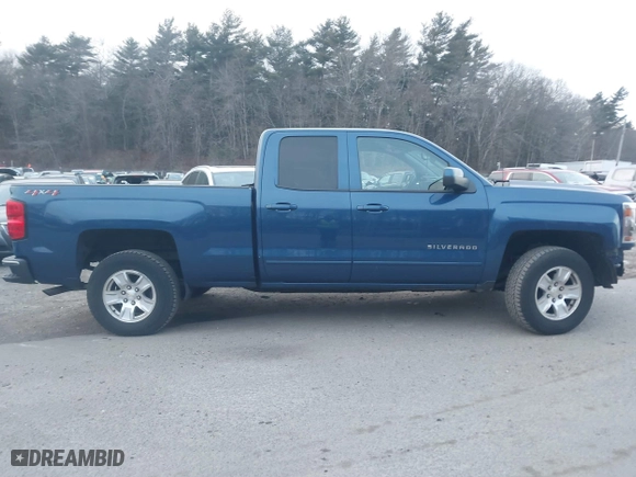 2018 Chevrolet Silverado 1500 LT with VIN 1GCVKREC6JZ114833, listed as a IAAI auction lot 41329038 with 141,394 mi miles. Bid and sale history available at carsss.com. Image 14.