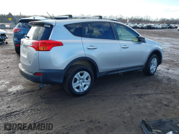 2015 Toyota RAV4 LE with VIN JTMBFREV3FJ039331, listed as a IAAI auction lot 41650536 with 155,127 mi miles. Bid and sale history available at carsss.com. Image 4.