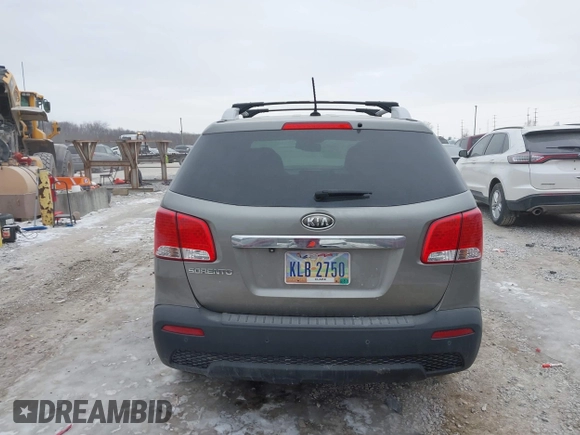 2011 Kia Sorento LX with VIN 5XYKTDA19BG181580, listed as a IAAI auction lot 41386803 with 148,973 mi miles. Bid and sale history available at carsss.com. Image 17.