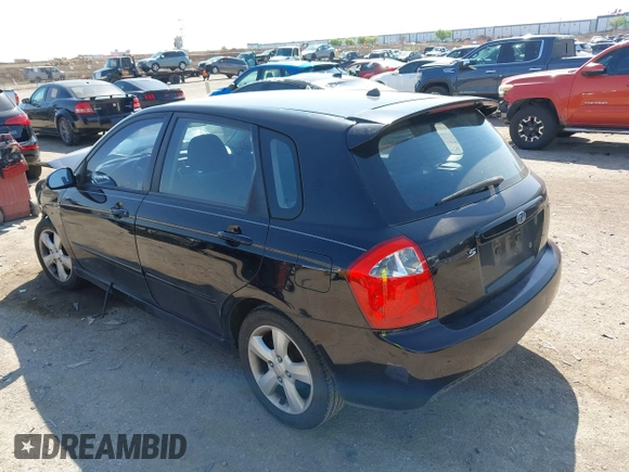 2008 Kia Spectra with VIN KNAFE162385016733, listed as a IAAI auction lot 41924912 with 159,856 mi miles. Bid and sale history available at carsss.com. Image 3.