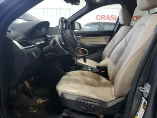 2017 BMW X1 xDrive28i with VIN WBXHT3C38H5F73265, listed as a Copart auction lot 45148825 with 95,850 mi miles and Salvage Title. Bid and sale history available at carsss.com. Image 7.