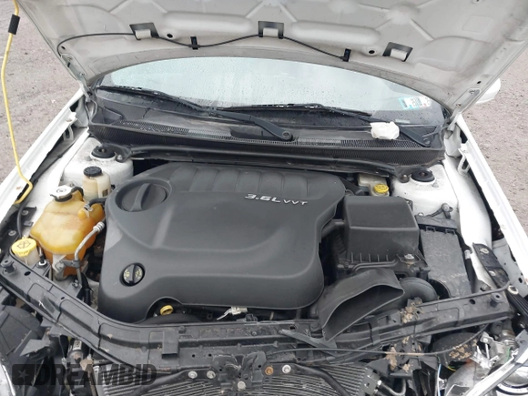 2012 Chrysler 200 S with VIN 1C3CCBHG3CN308745, listed as a IAAI auction lot 41907963 with 104,054 mi miles. Bid and sale history available at carsss.com. Image 10.