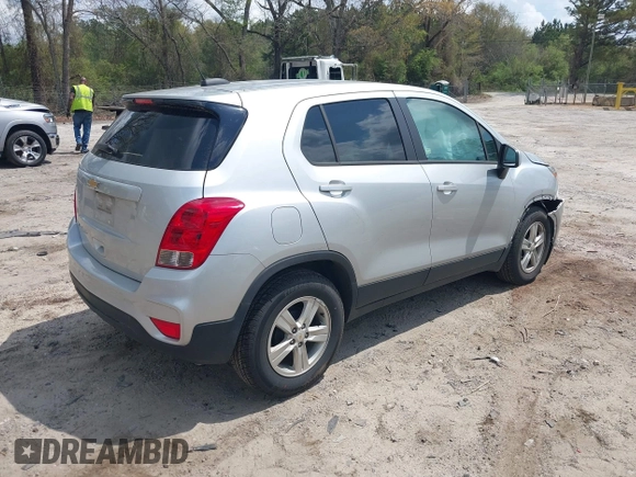 2021 Chevrolet Trax LS z VIN KL7CJKSB3MB334180, wystawiony jako IAAI lot #41951382 z przebiegiem 44 331 mil mil oraz . Historia ofert i sprzedaży dostępna na DreamBid. Obrazek 4.