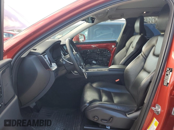 2019 Volvo XC60 Momentum с VIN LYV102RK4KB234720, выставлен на аукционе Copart как лот 84987014 с пробегом 32 777 миль миль и Списание • Salvage title. История ставок и продаж доступна на DreamBid. Изображение 7.