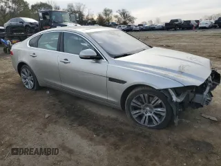2016 Jaguar XF 35t Premium with VIN SAJBD4BV0GCY24278, listed as a Copart auction lot 80943394 with 52,179 mi miles and Salvage Title. Bid and sale history available at carsss.com. Image 4.