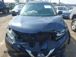 2015 Nissan Rogue SV with VIN 5N1AT2MV2FC795908, listed as a IAAI auction lot 41804631 with 136,453 mi miles. Bid and sale history available at carsss.com. Image 12.