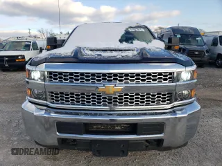 2019 Chevrolet Silverado 3500HD Work Truck z VIN 1GC4KVCY7KF140654, wystawiony jako Copart lot #41567975 z przebiegiem 126 180 mil mil oraz Szkoda całkowita • Salvage title. Historia ofert i sprzedaży dostępna na DreamBid. Obrazek 5.