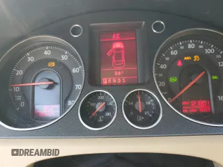 2007 Volkswagen Passat Wolfsburg Edition z VIN WVWAK73C87P134625, wystawiony jako Copart lot #56732085 z przebiegiem 121 801 mil mil oraz Szkoda całkowita • Salvage title. Historia ofert i sprzedaży dostępna na DreamBid. Obrazek 9.