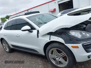 2015 Porsche Macan S with VIN WP1AB2A50FLB64939, listed as a IAAI auction lot 42260919 with 11 mi miles and . Bid and sale history available at DreamBid. Image 13.