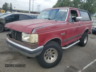 1991 Ford Bronco Custom with VIN 1FMEU15H0MLA44126, listed as a Copart auction lot 82401324 with 79,550 mi miles and Salvage Title. Bid and sale history available at carsss.com. Image 1.