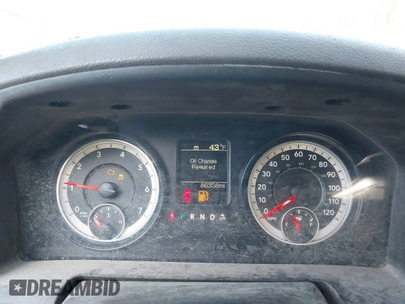 2019 Ram 1500 Tradesman z VIN 1C6RR7FG6KS626077, wystawiony jako IAAI lot #41686501 z przebiegiem 86 338 mil mil oraz . Historia ofert i sprzedaży dostępna na DreamBid. Obrazek 7.