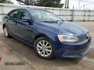 2011 Volkswagen Jetta SE with VIN 3VWDX7AJ8BM322833, listed as a Copart auction lot 56546615 with 140,808 mi miles and Salvage title. Bid and sale history available at DreamBid. Image 4.
