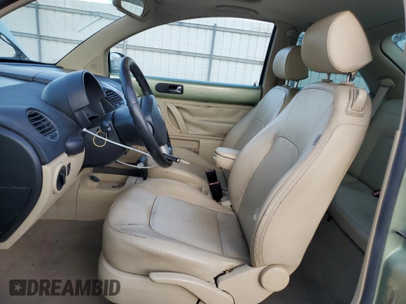 2009 Volkswagen Beetle S with VIN 3VWRW31C59M504261, listed as a Copart auction lot 79912134 with 191,031 mi miles and Salvage Title. Bid and sale history available at DreamBid. Image 7.