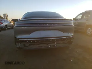 2024 Lucid Air Touring z VIN 50EA1TEA1RA004646, wystawiony jako Copart lot #88122555 z przebiegiem Nie podano mil oraz Szkody całkowita. Historia ofert i sprzedaży dostępna na DreamBid. Obrazek 6.