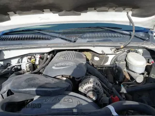 2003 Chevrolet Silverado 1500 LT with VIN 2GCEK19T031248177, listed as a IAAI auction lot 41956985 with 393,889 mi miles. Bid and sale history available at carsss.com. Image 10.