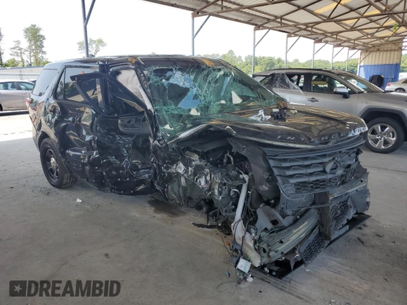 2019 Ford Police Interceptor Utility z VIN 1FM5K8AT5KGB23936, wystawiony jako Copart lot #64471014 z przebiegiem Nie podano mil oraz Szkoda całkowita • Salvage title. Historia ofert i sprzedaży dostępna na DreamBid. Obrazek 4.