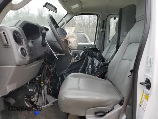 2013 Ford Econoline Passenger XL with VIN 1FMNE1BL4DDA74312, listed as a Copart auction lot 47883195 with 52,654 mi miles and Salvage title. Bid and sale history available at DreamBid. Image 7.