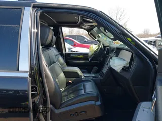 2008 Lincoln Navigator with VIN 5LMFU28538LJ21943, listed as a IAAI auction lot 41764473 with 116,431 mi miles. Bid and sale history available at carsss.com. Image 5.