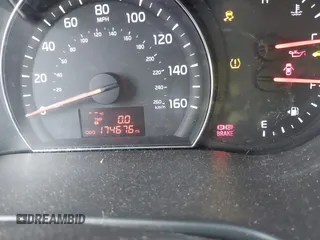2015 Kia Sorento LX z VIN 5XYKTDA7XFG604872, wystawiony jako IAAI lot #42419997 z przebiegiem 174 676 mil mil oraz . Historia ofert i sprzedaży dostępna na DreamBid. Obrazek 15.