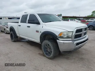 2012 Ram 2500 ST z VIN 3C6UD5CL8CG284252, wystawiony jako IAAI lot #42105085 z przebiegiem 385 725 mil mil oraz . Historia ofert i sprzedaży dostępna na DreamBid. Obrazek 1.