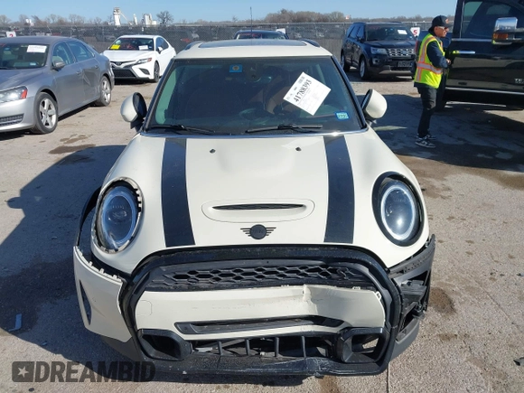 2022 MINI Hardtop Cooper S with VIN WMW53DH08N2P99141, listed as a IAAI auction lot 41788393 with 27,760 mi miles and . Bid and sale history available at DreamBid. Image 12.