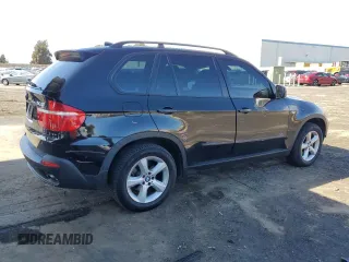 2008 BMW X5 3.0si z VIN 5UXFE43598L001053, wystawiony jako Copart lot #56243905 z przebiegiem 118 089 mil mil oraz Szkoda całkowita • Salvage title. Historia ofert i sprzedaży dostępna na DreamBid. Obrazek 3.