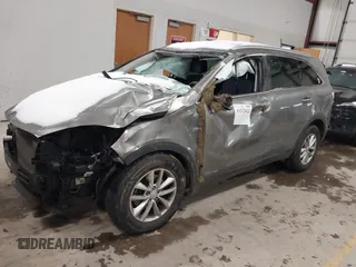 2017 Kia Sorento LX with VIN 5XYPGDA59HG191919, listed as a IAAI auction lot 41232422 with Not Provided miles and . Bid and sale history available at carsss.com. Image 16.